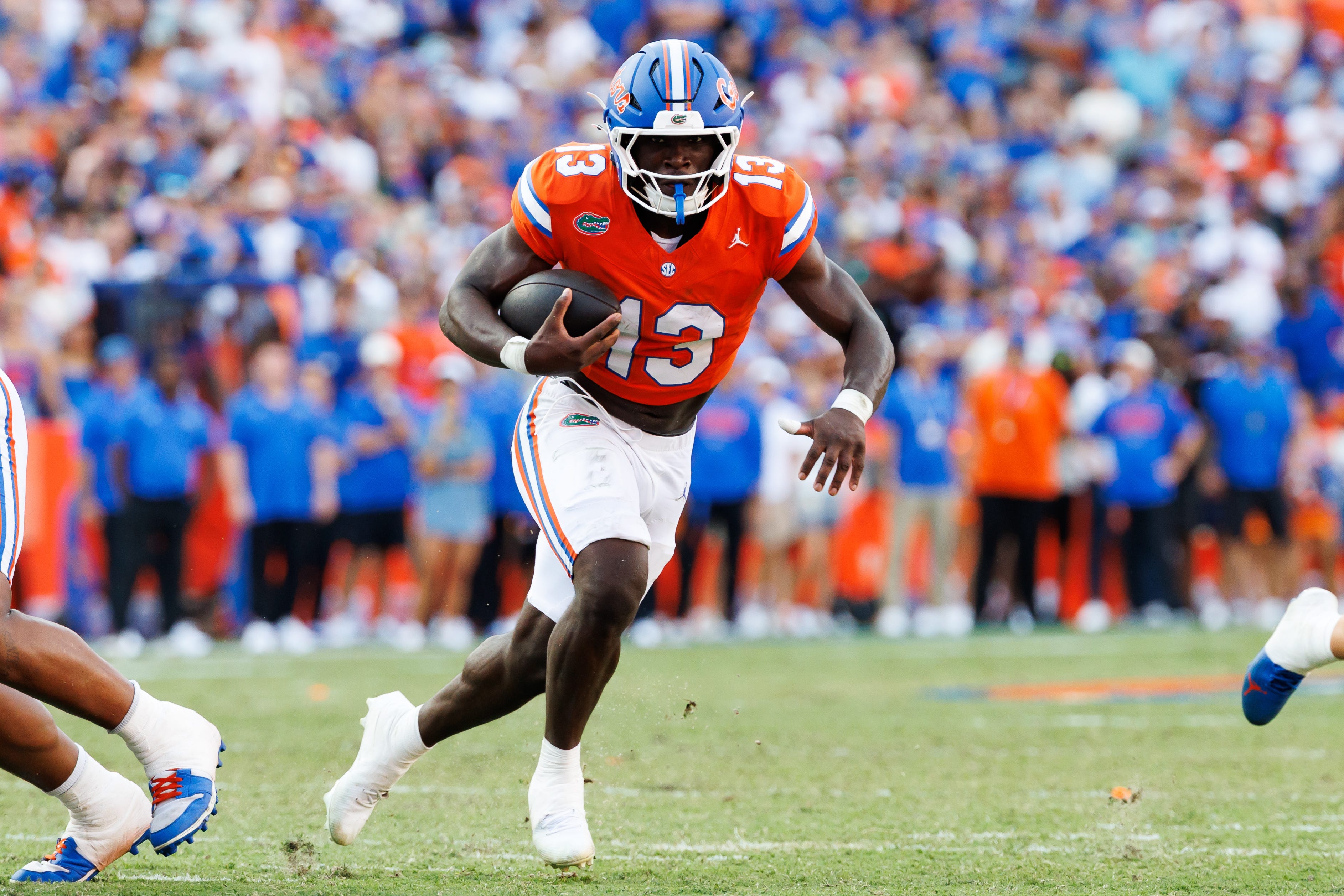 Steelers rebuild offense in 2027 NFL mock draft update