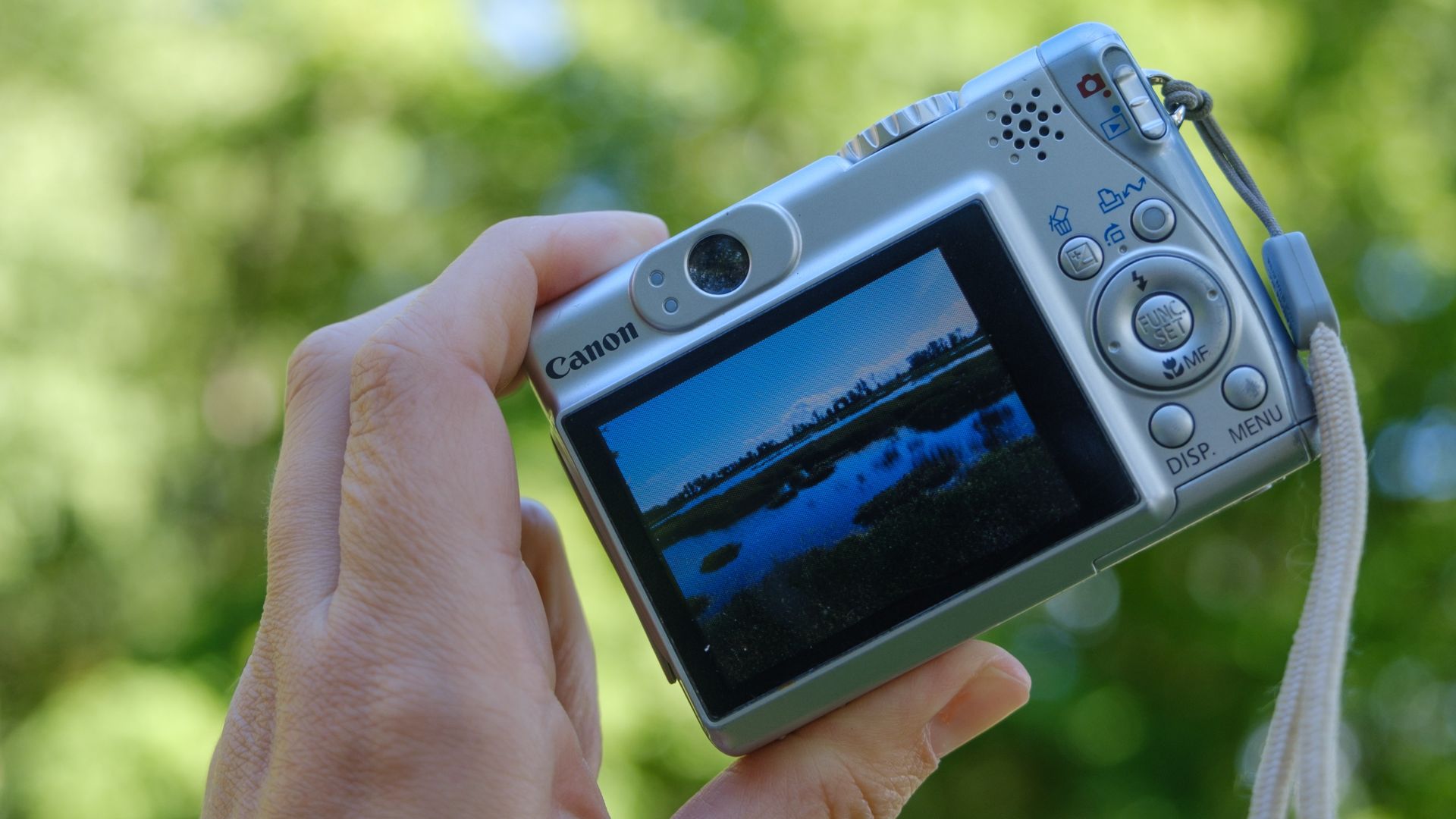 Retro tech is back... A new study shows a surprising majority of Gen Z ...