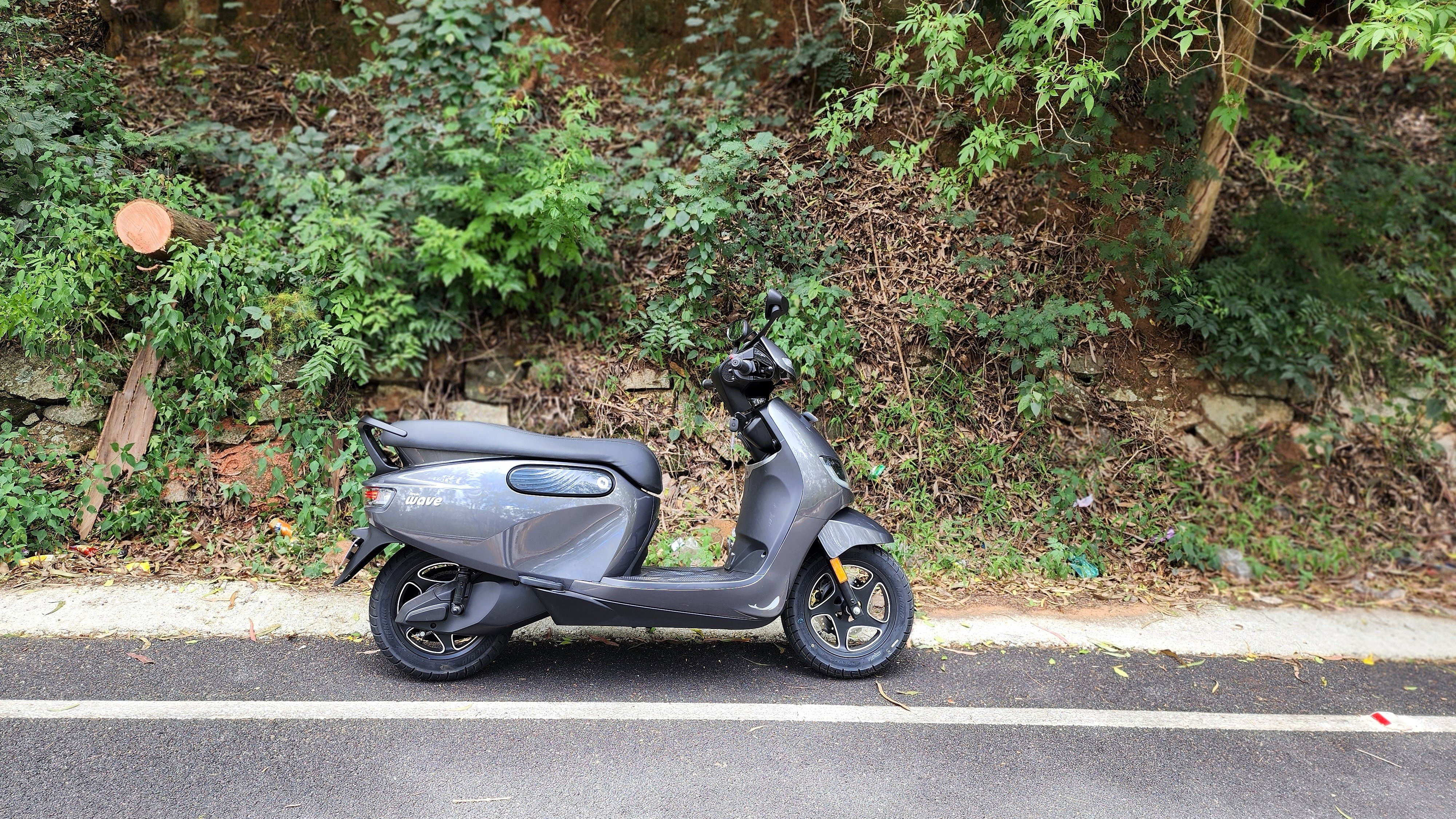 Simple Wave breaks cover with a segment-first 70-litre boot and water ...