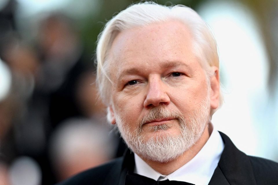 Wikileaks-Gründer: Julian Assange meldet sich nach acht Jahren Auszeit ...