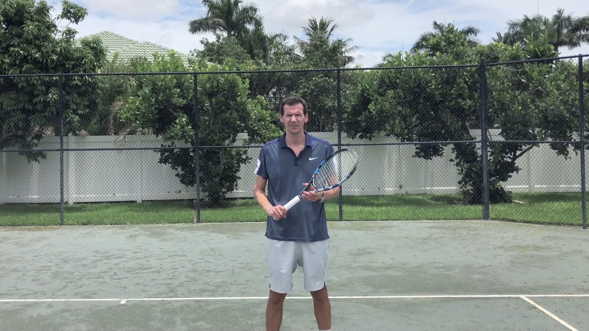 Open stance vs. closed stance backhand! Tennis footwear & stroke guide ...
