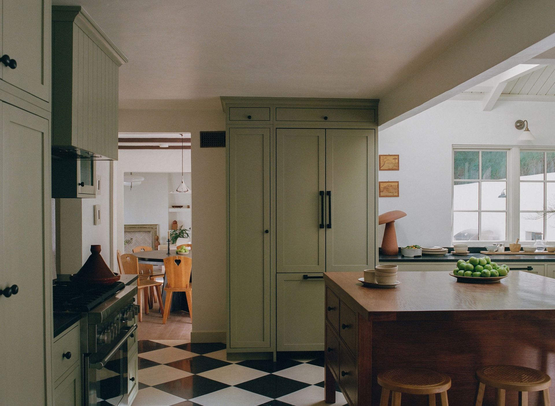 Beware of using Pinterest to choose your kitchen color — it might be ...