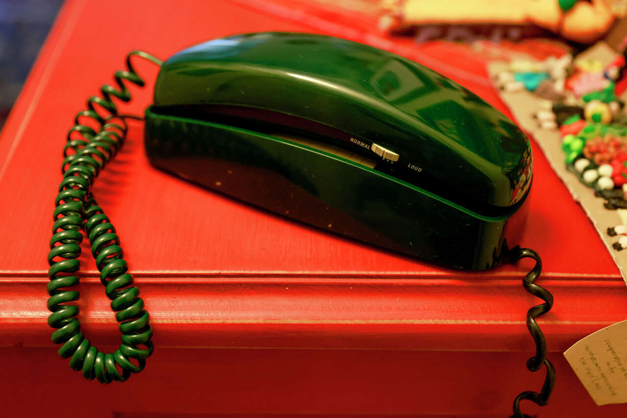 Churchill: Verizon says it's last call for landlines