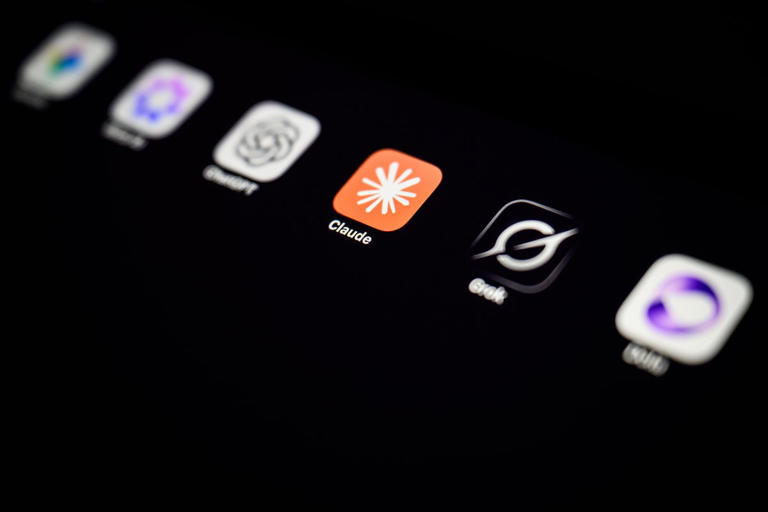 Lawsuit accuses Anthropic, OpenAI and others of AI slowing agreement