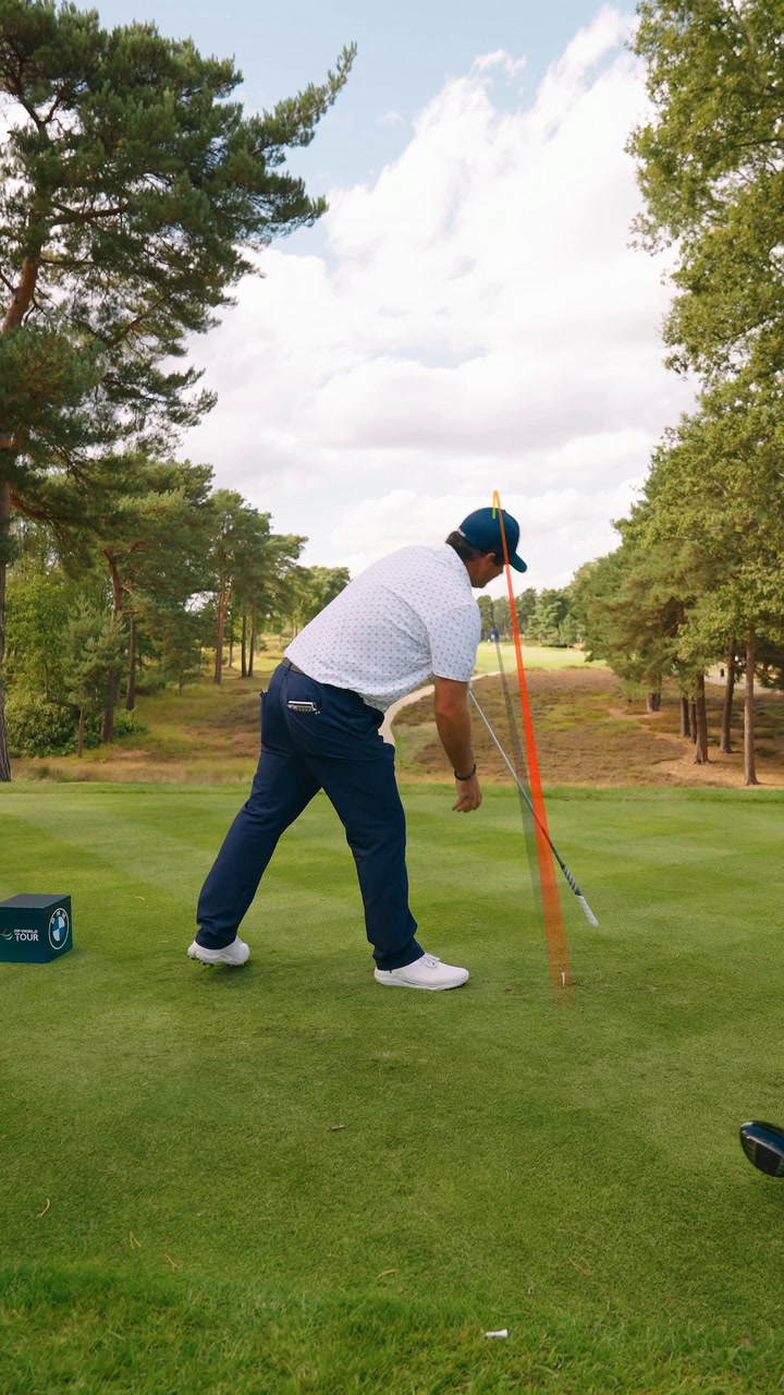 Patrick Reed plays the 9th hole at Wentworth