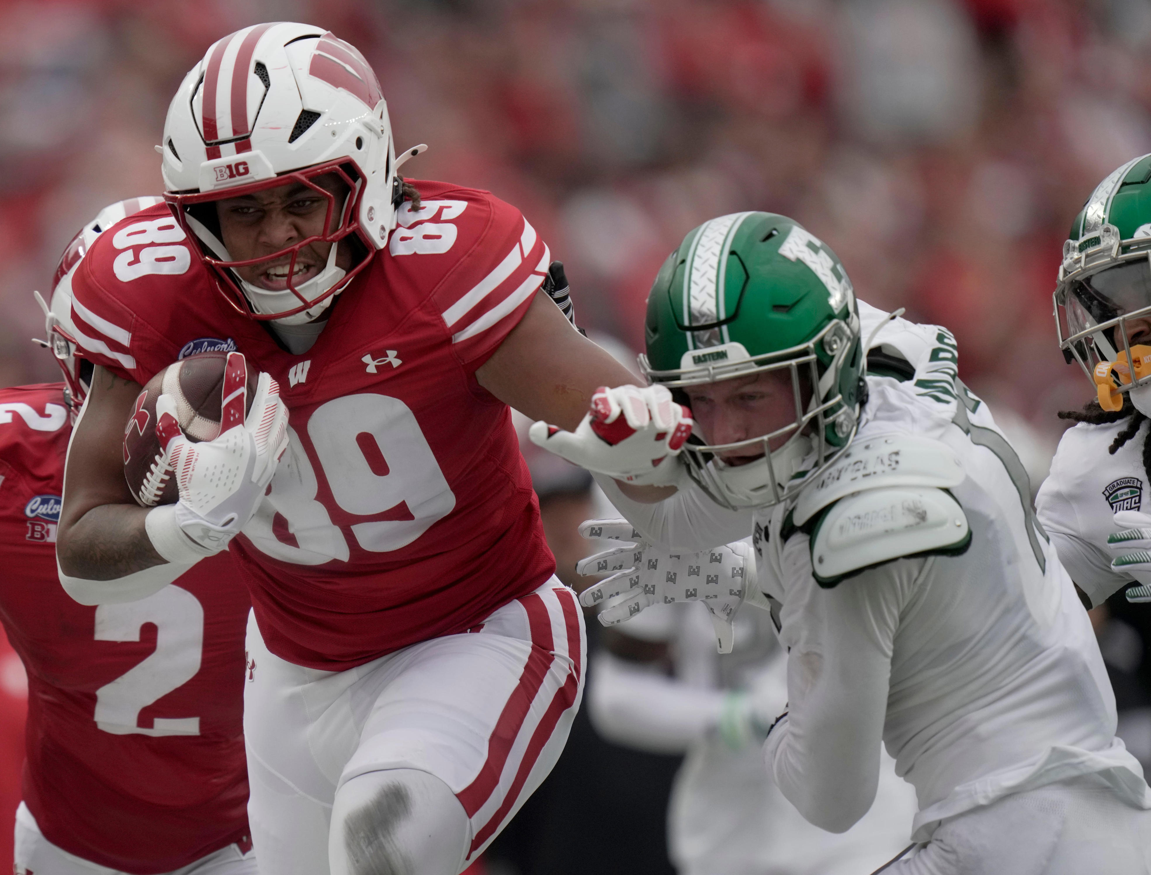 Wisconsin routs Eastern Michigan in nonconference finale | Updates ...