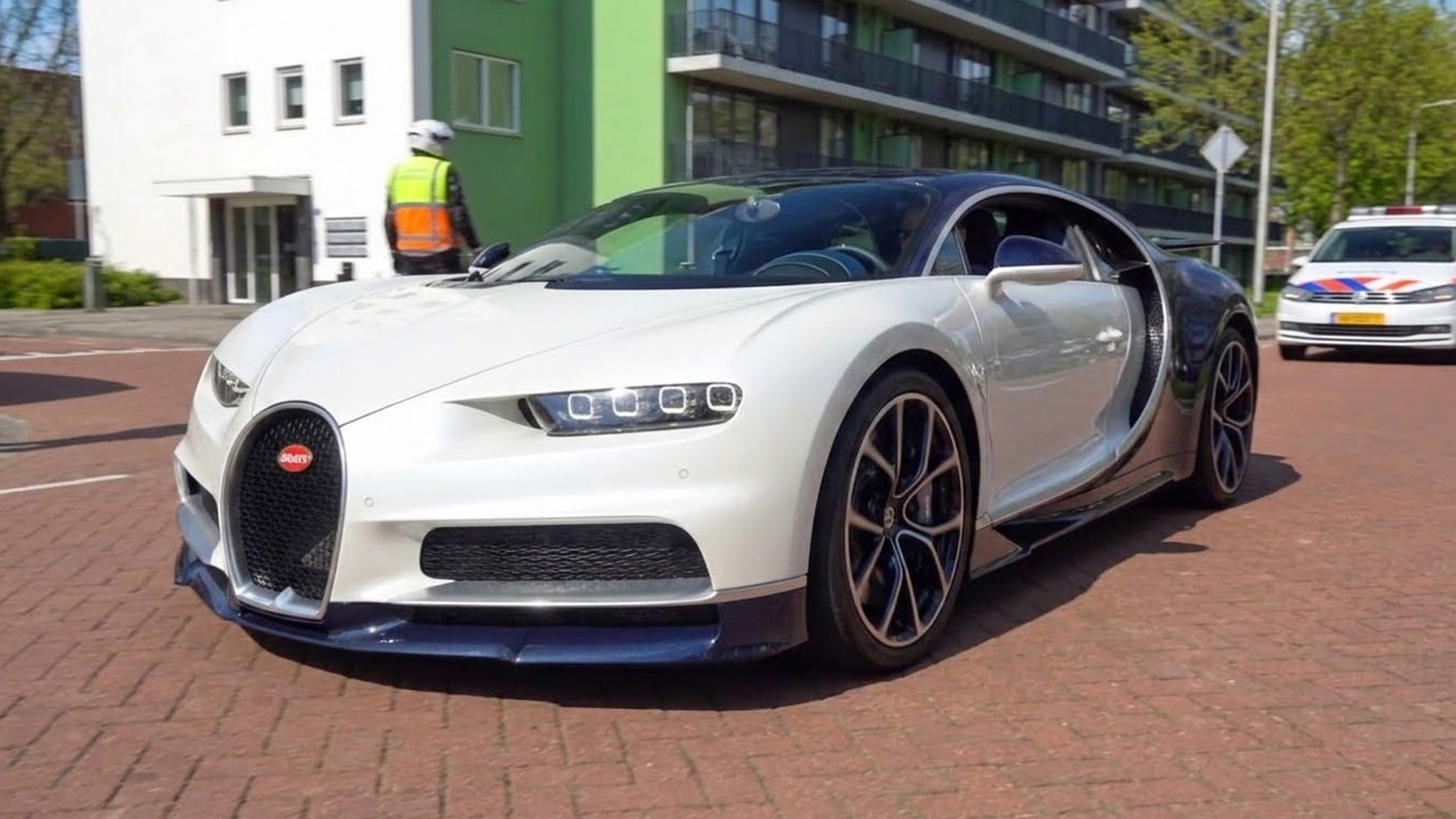Bugatti Chiron brings distinctive design to the street