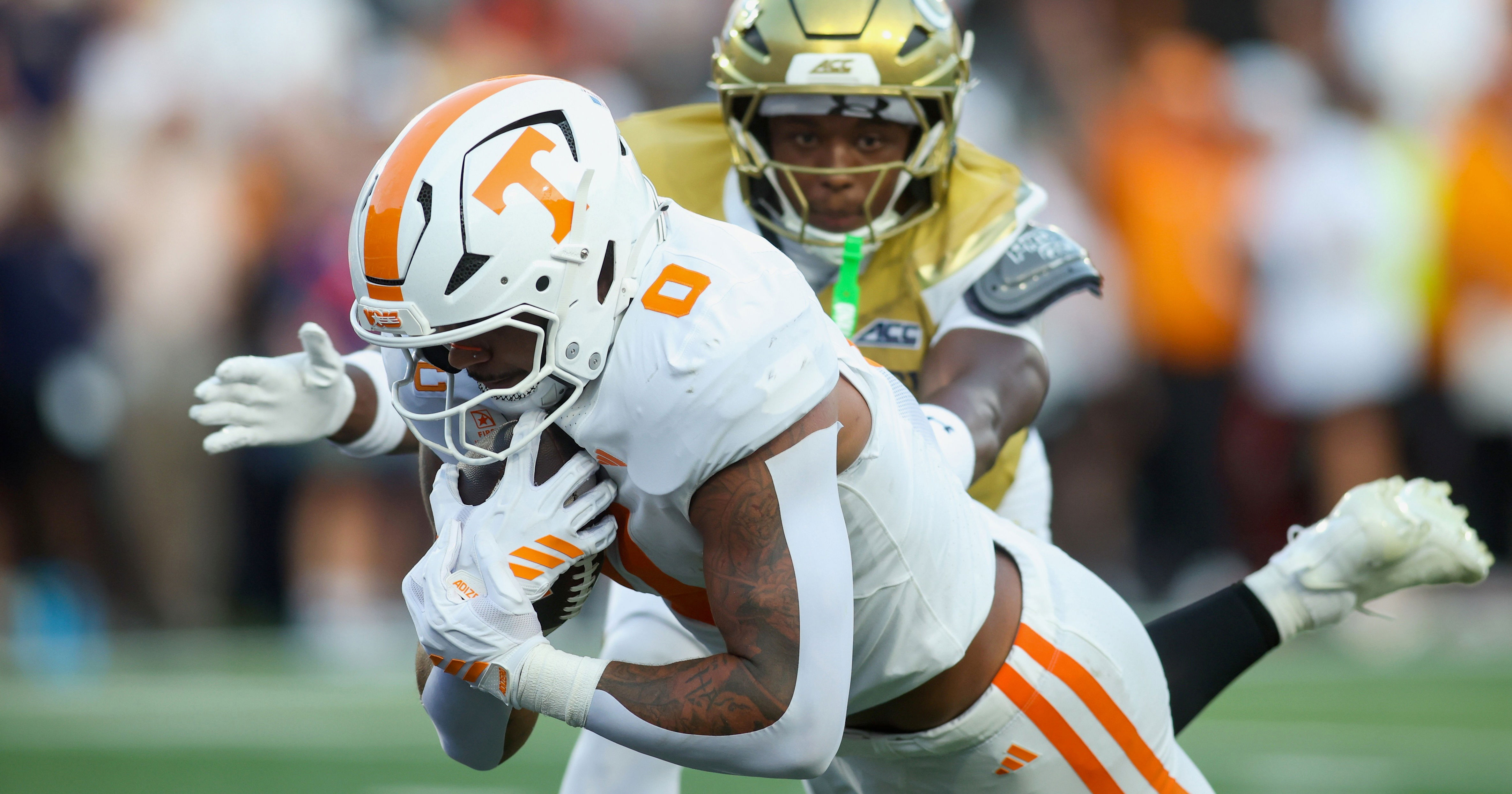 Tennessee TE Ethan Davis addresses season-ending injury: 'Be back soon ...