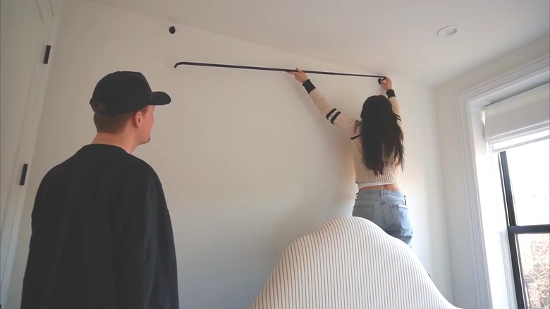 Skip traditional headboards: A cuter way to decorate your bedroom with ...