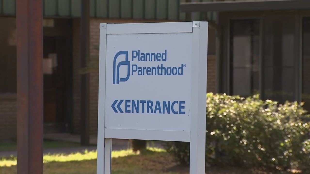 Man arrested for allegedly trying to light Bellevue Planned Parenthood ...