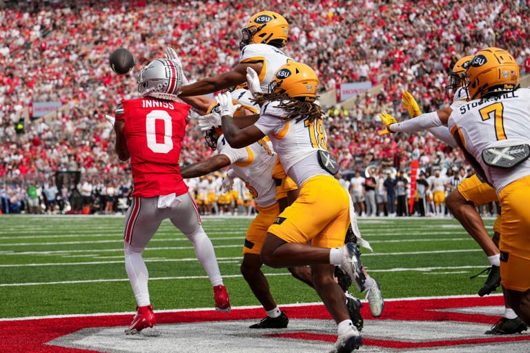 Julian Sayin still building chemistry with Ohio State WRs after Kent ...