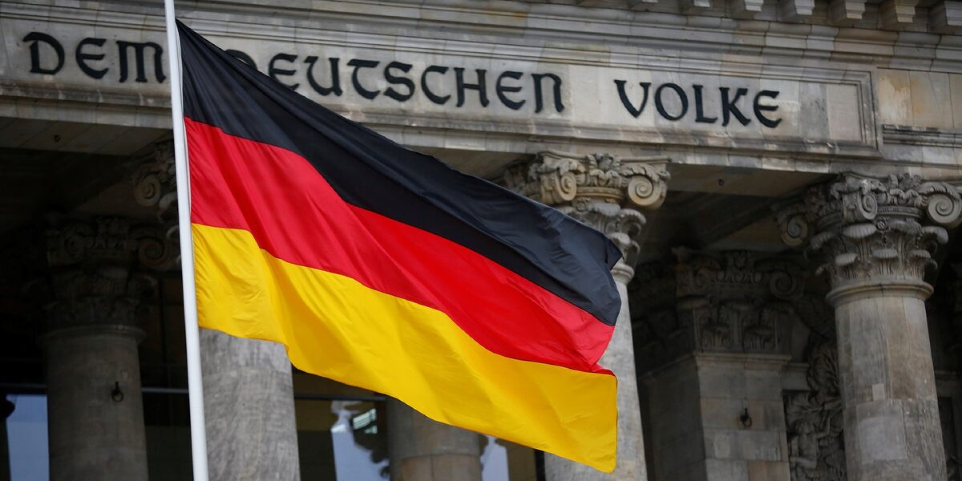 German investigators link Munich arson attack to GRU — FAZ