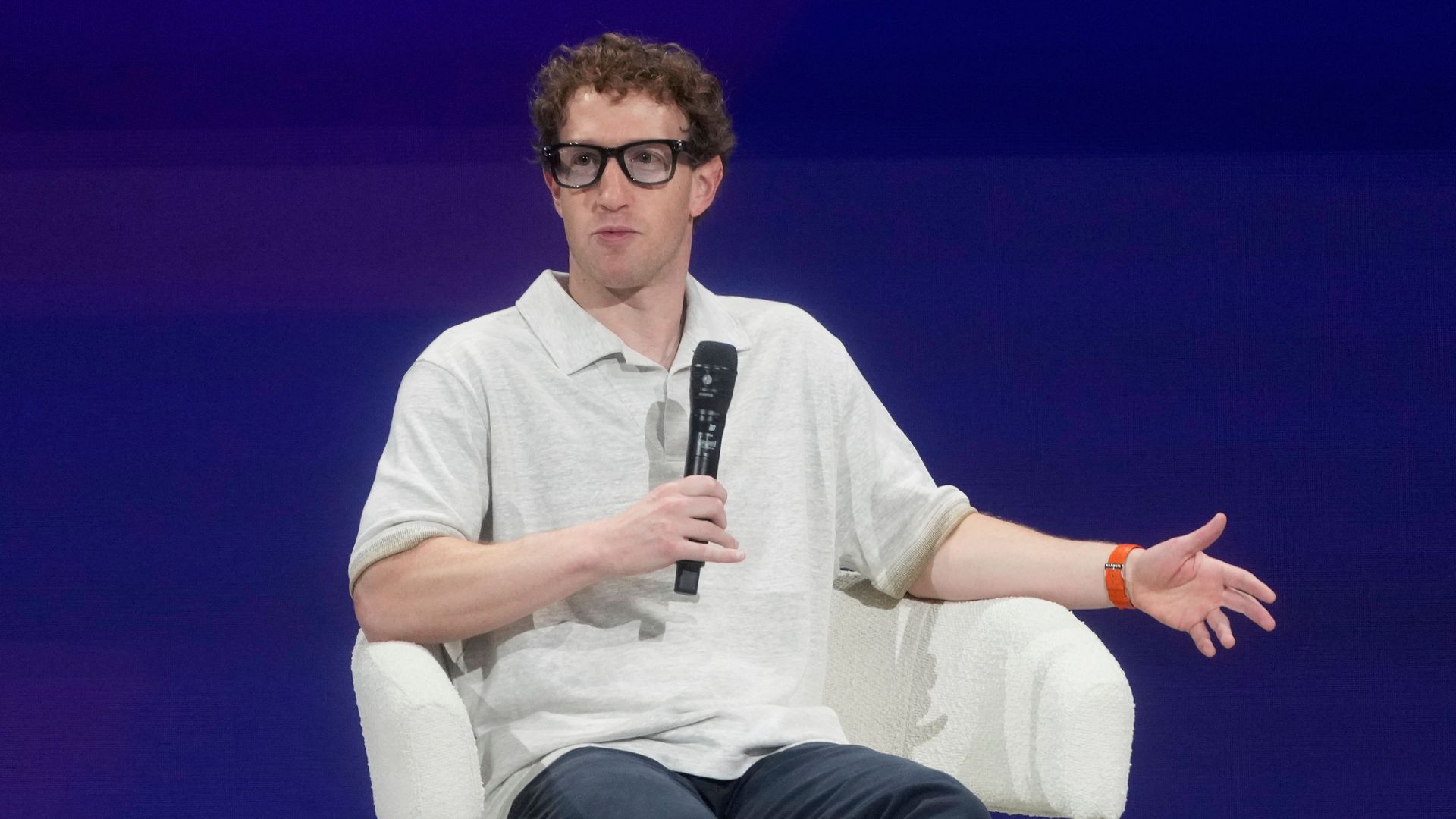 Mark Zuckerberg: Helfen ihm neue Polohirts, seinen eigenen Algorithmus ...