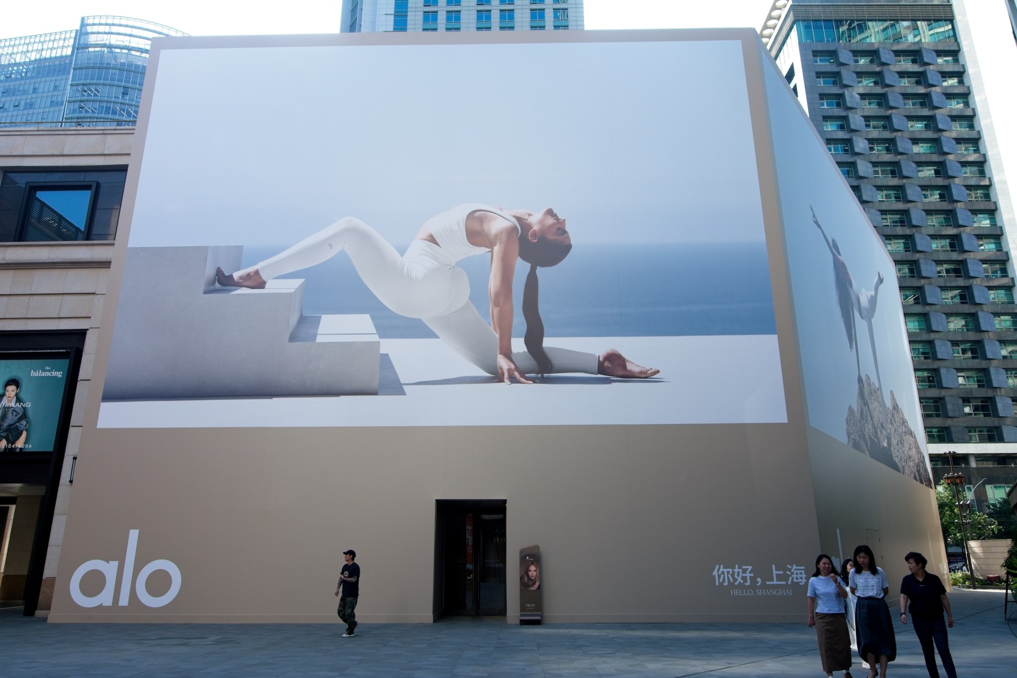 Alo is defying China’s consumer slowdown, selling $1.5 million in one ...