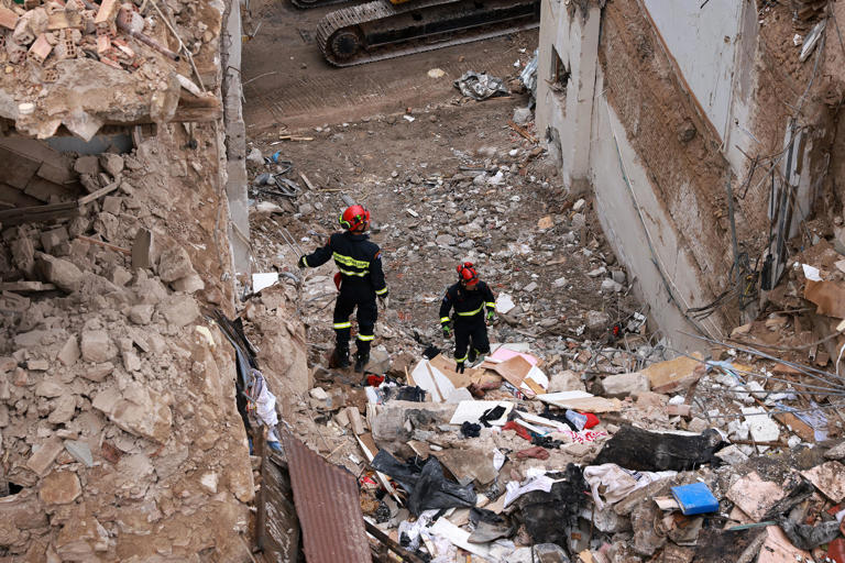 4 American tourists dead after building explosion in Greece