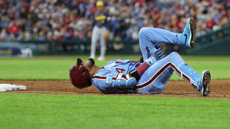 Phillies offensive struggles dimming playoff outlook