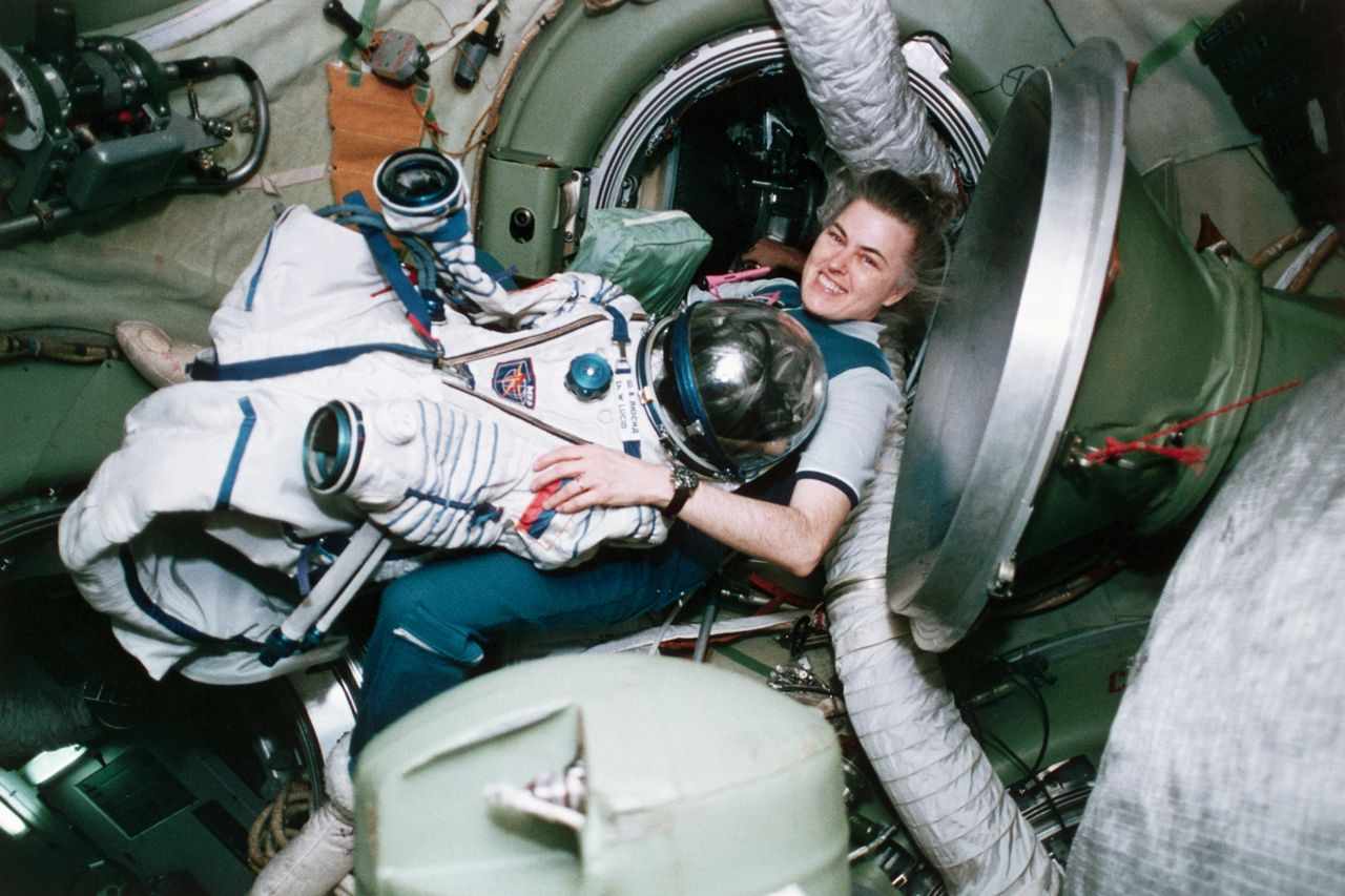 30 years ago, American astronaut finally returned to Earth after ...