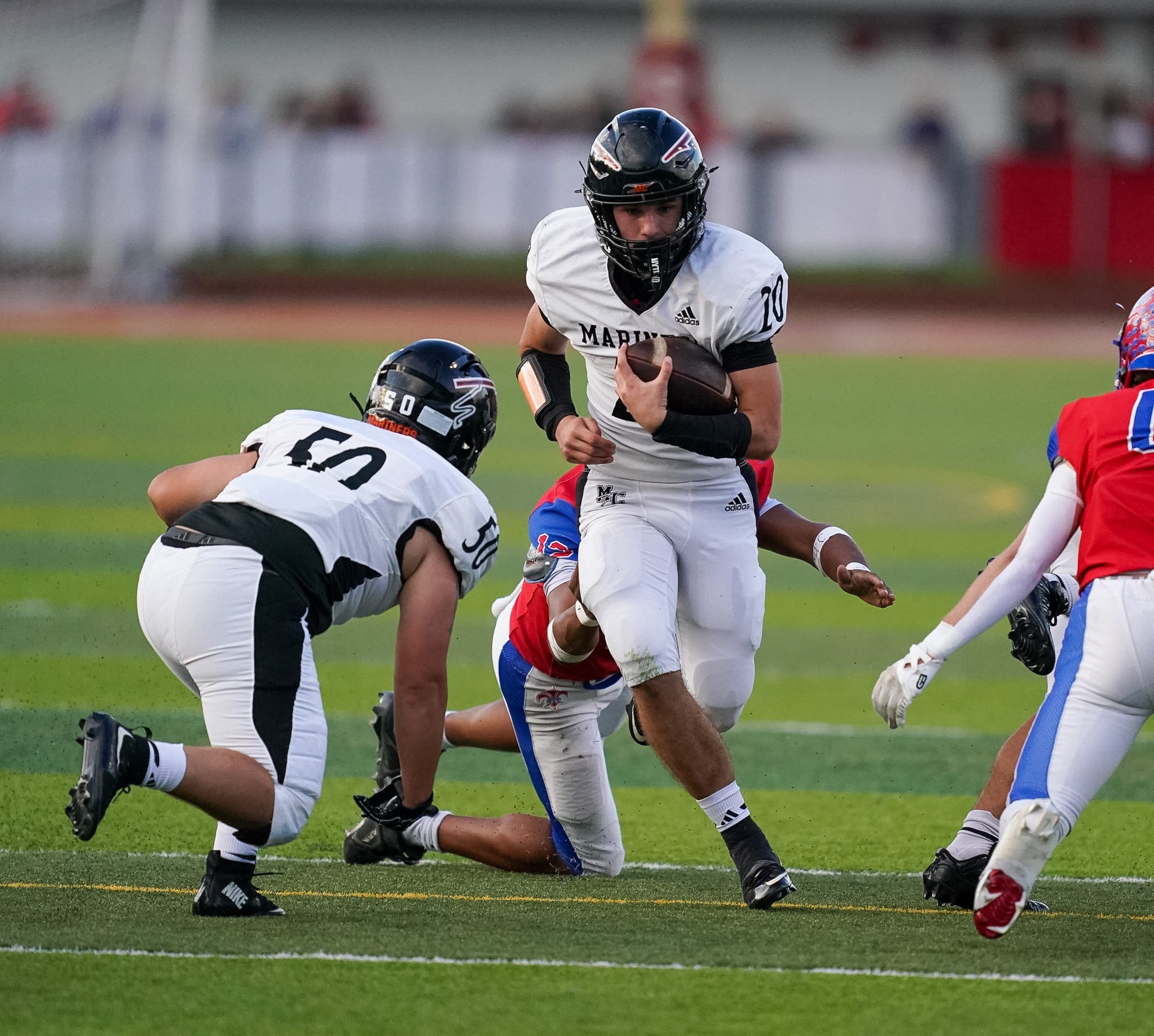 Jaben Holden scores 6 touchdowns as Marine City football overwhelms St ...