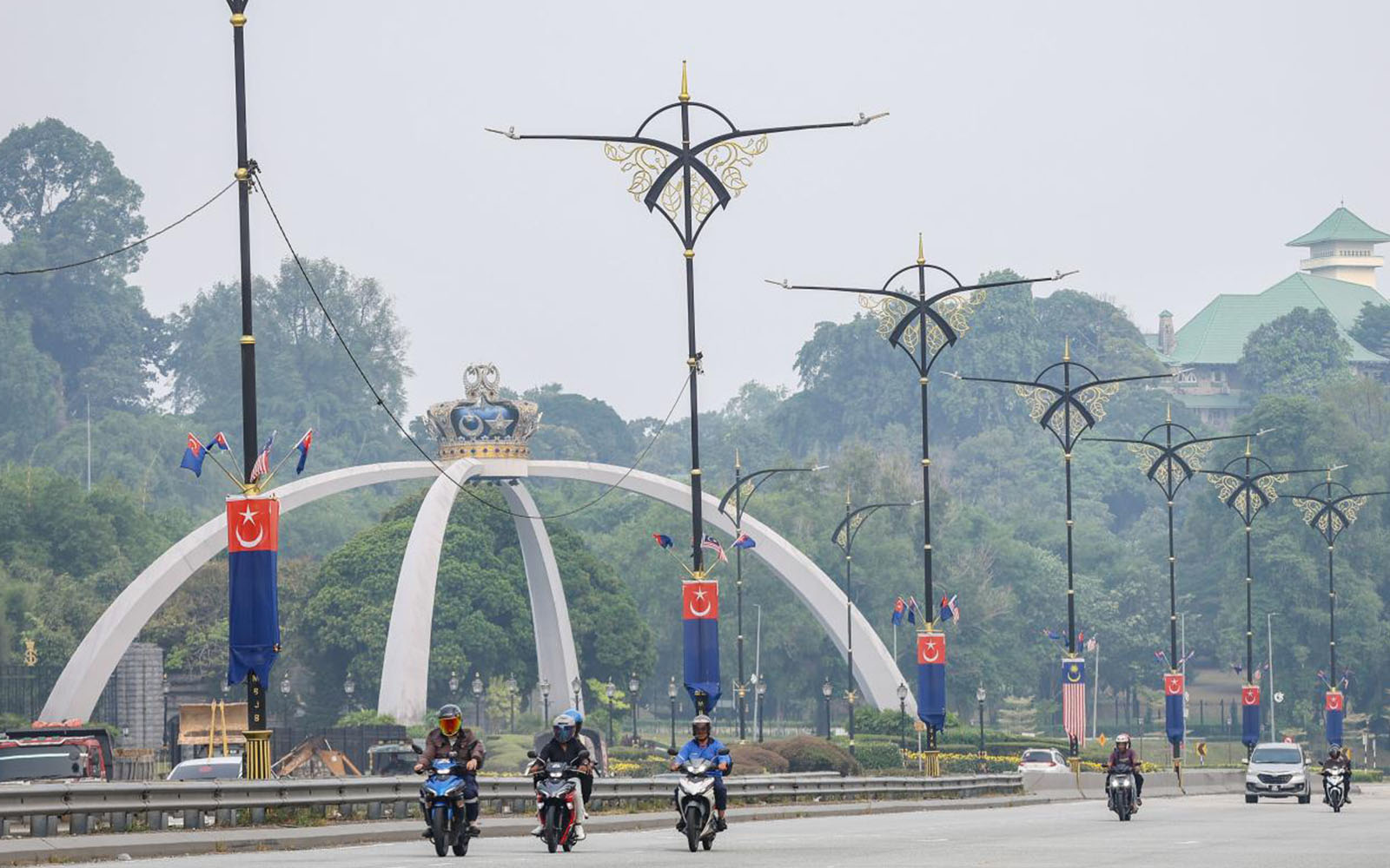 22 areas still suffer unhealthy air, south of peninsula worst hit