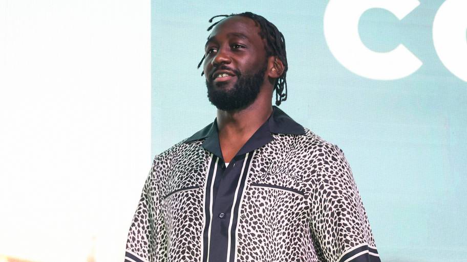 Terence Crawford reacts to report linking him to Fury vs Joshua ...
