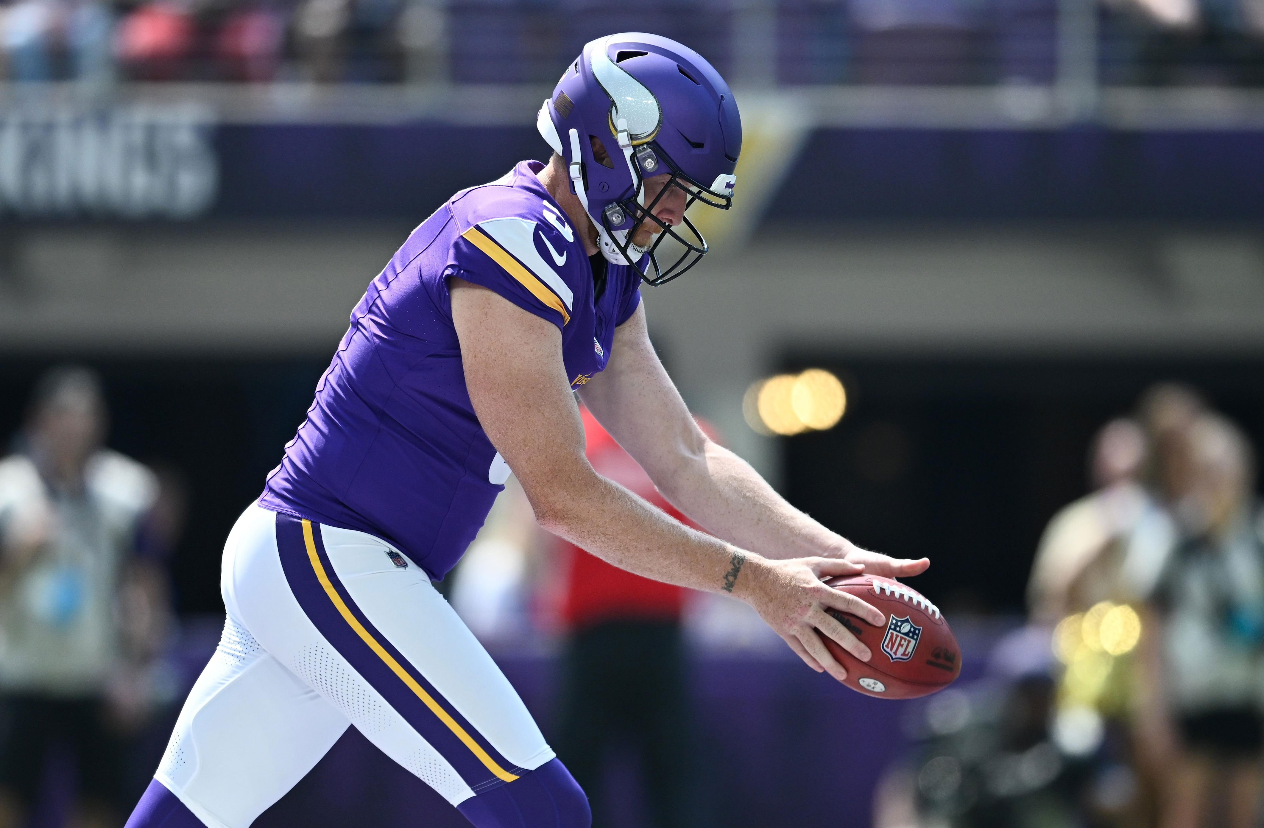 Vikings make several roster moves ahead of Buccaneers game