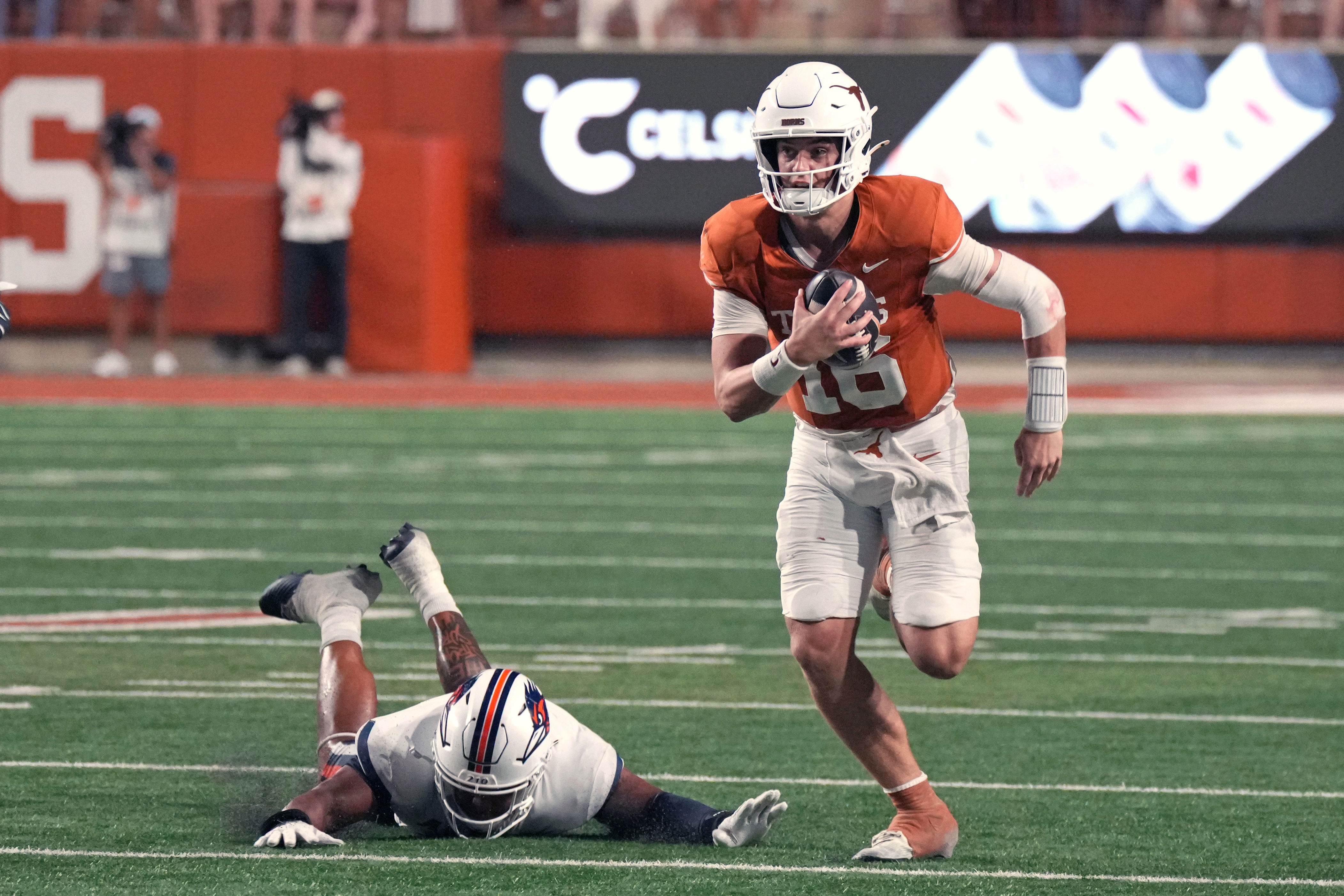 Ohio State fans scold Texas quarterback Arch Manning during Big Noon ...