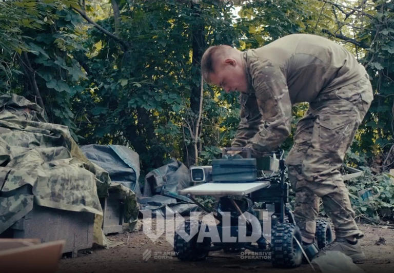 Ukraine airdrops killer robots behind enemy lines to take out 3K ...