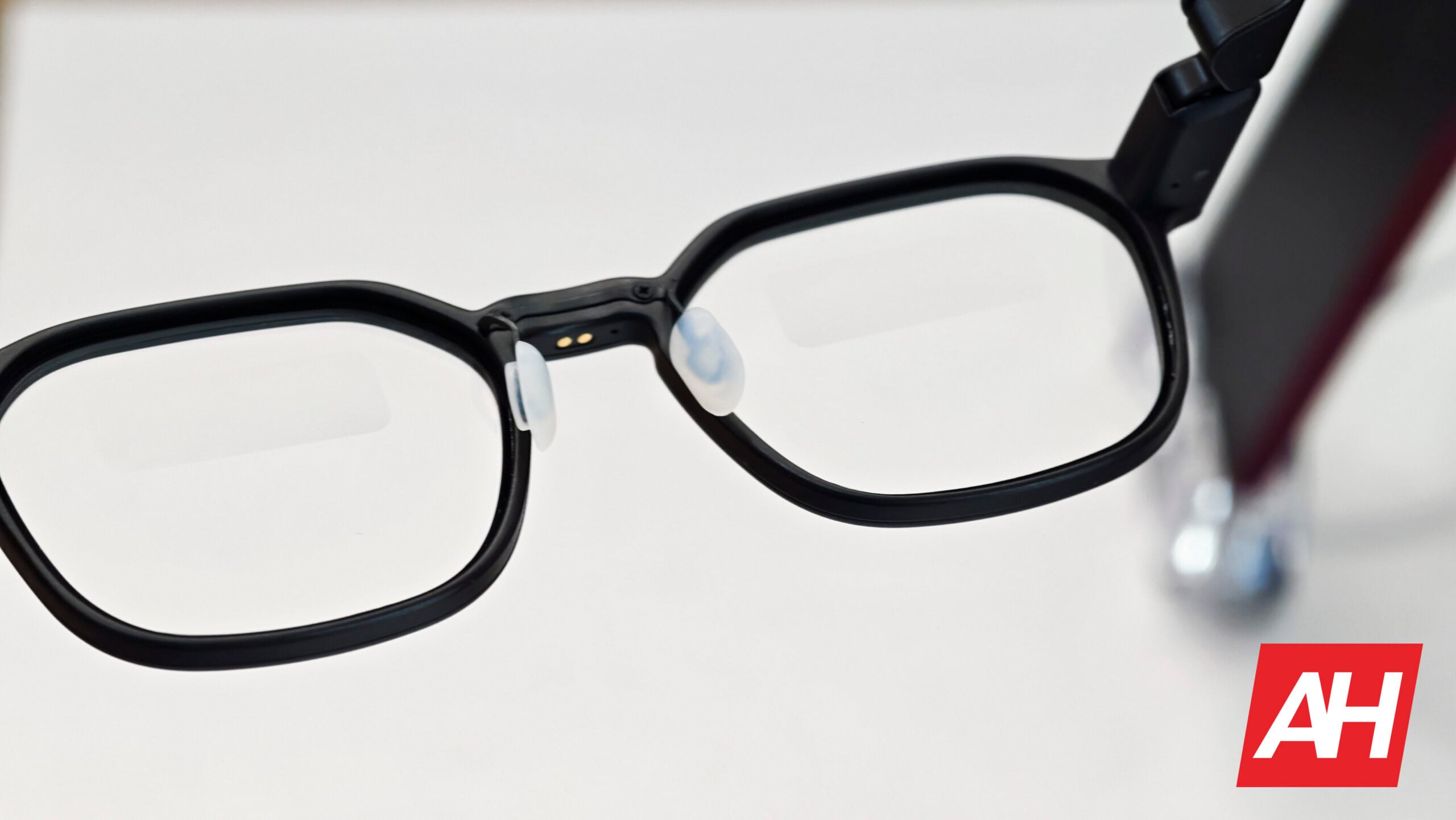 Insta360 could shake up smart glasses with tech that puts frame comfort ...