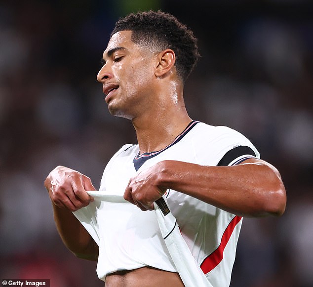 Real Madrid's Jude Bellingham found Barcelona's Anthony Gordon for England's opening goal
