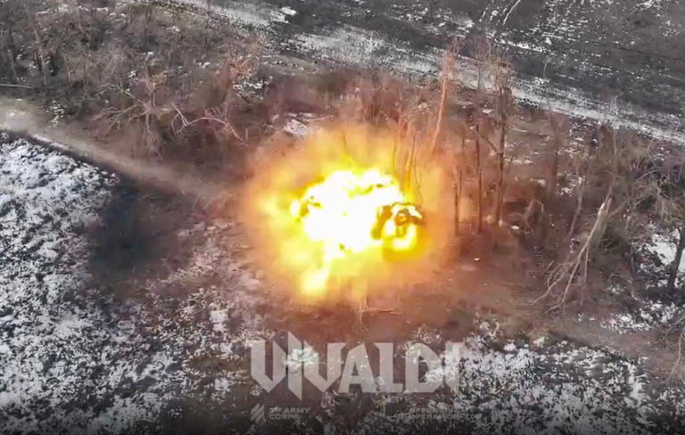Ukraine airdrops killer robots behind enemy lines to take out 3K ...