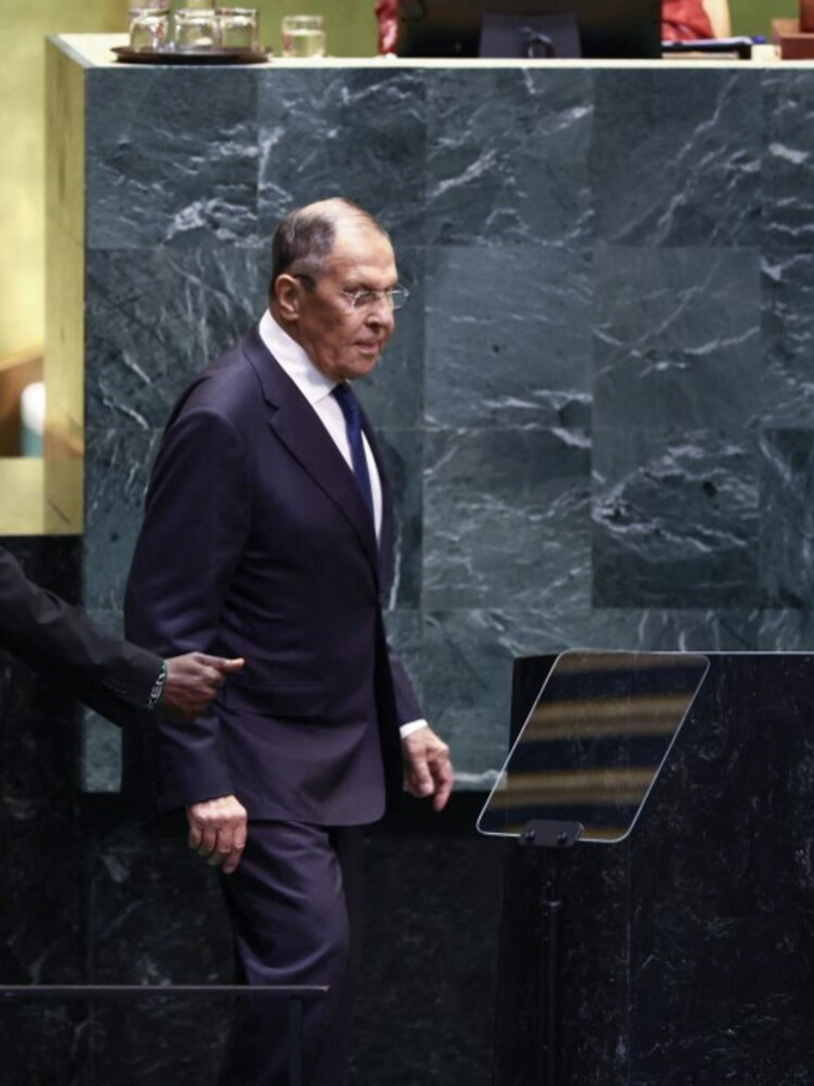 Lavrov attacca l'Europa: "Fa di tutto per ostacolare i negoziati". Trump: "Mosca e Kiev tr...