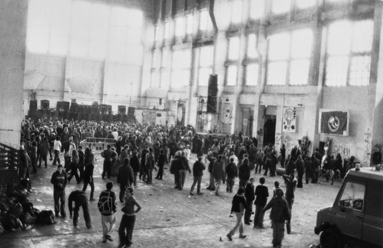 Take a look at these astonishing film photos from inside the lost world ...