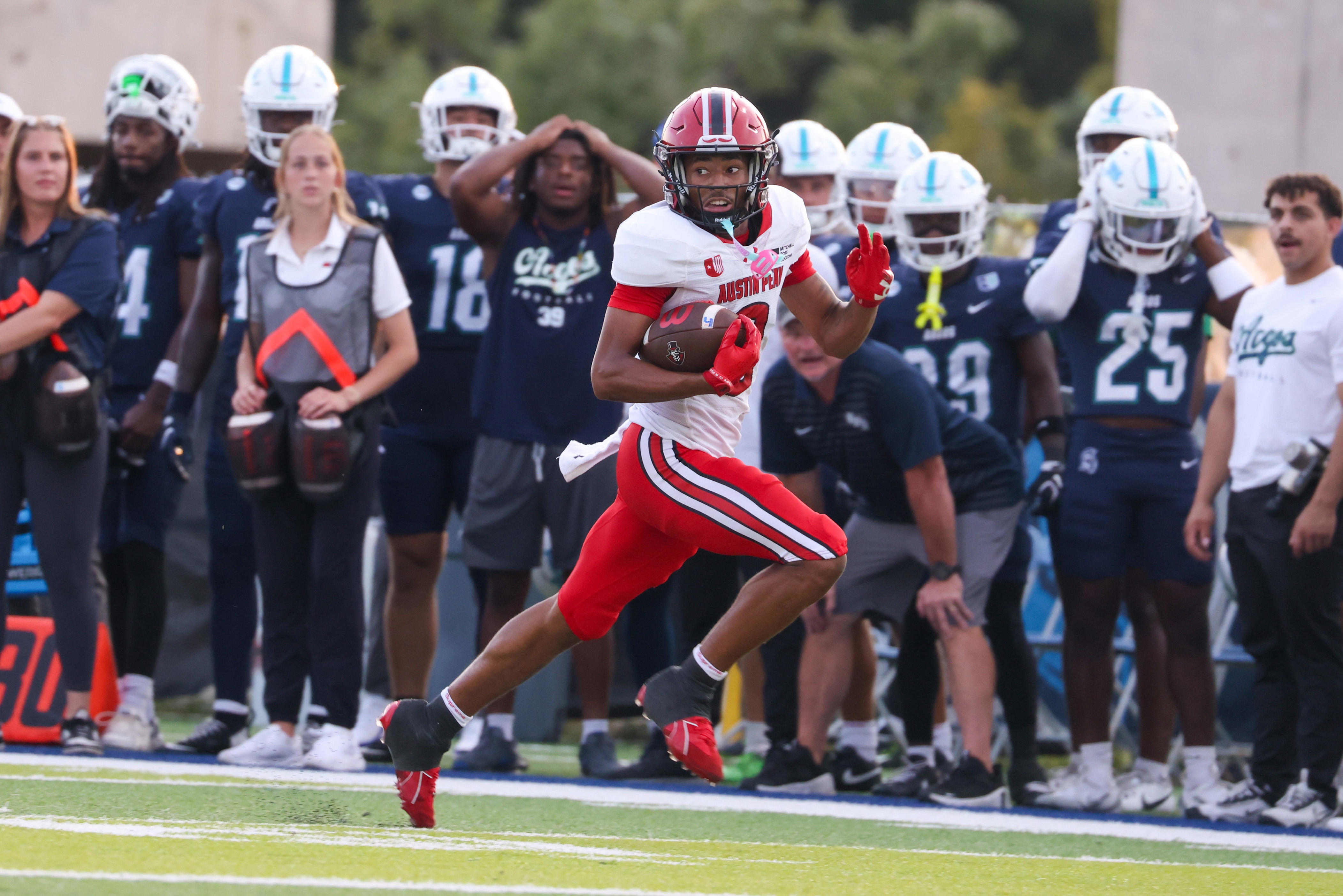 Austin Peay football gets third-quarter boost to defeat UT Martin