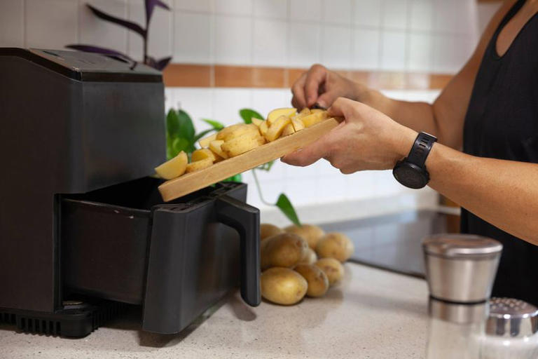 Fire chief issues 'not even for a moment' warning after air fryer ...