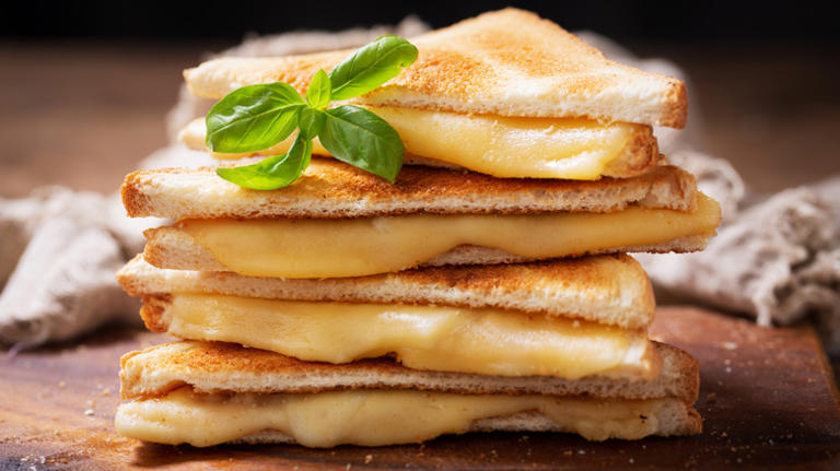 15 condiments that take grilled cheese to new heights