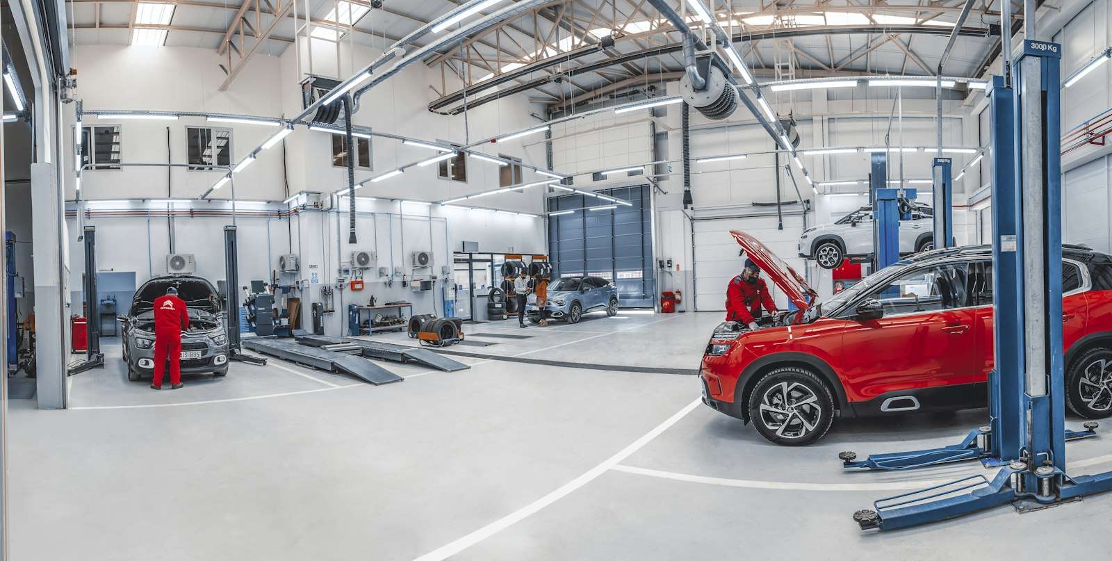 A car dealer just led a $22 million bet on the robot that calls you ...