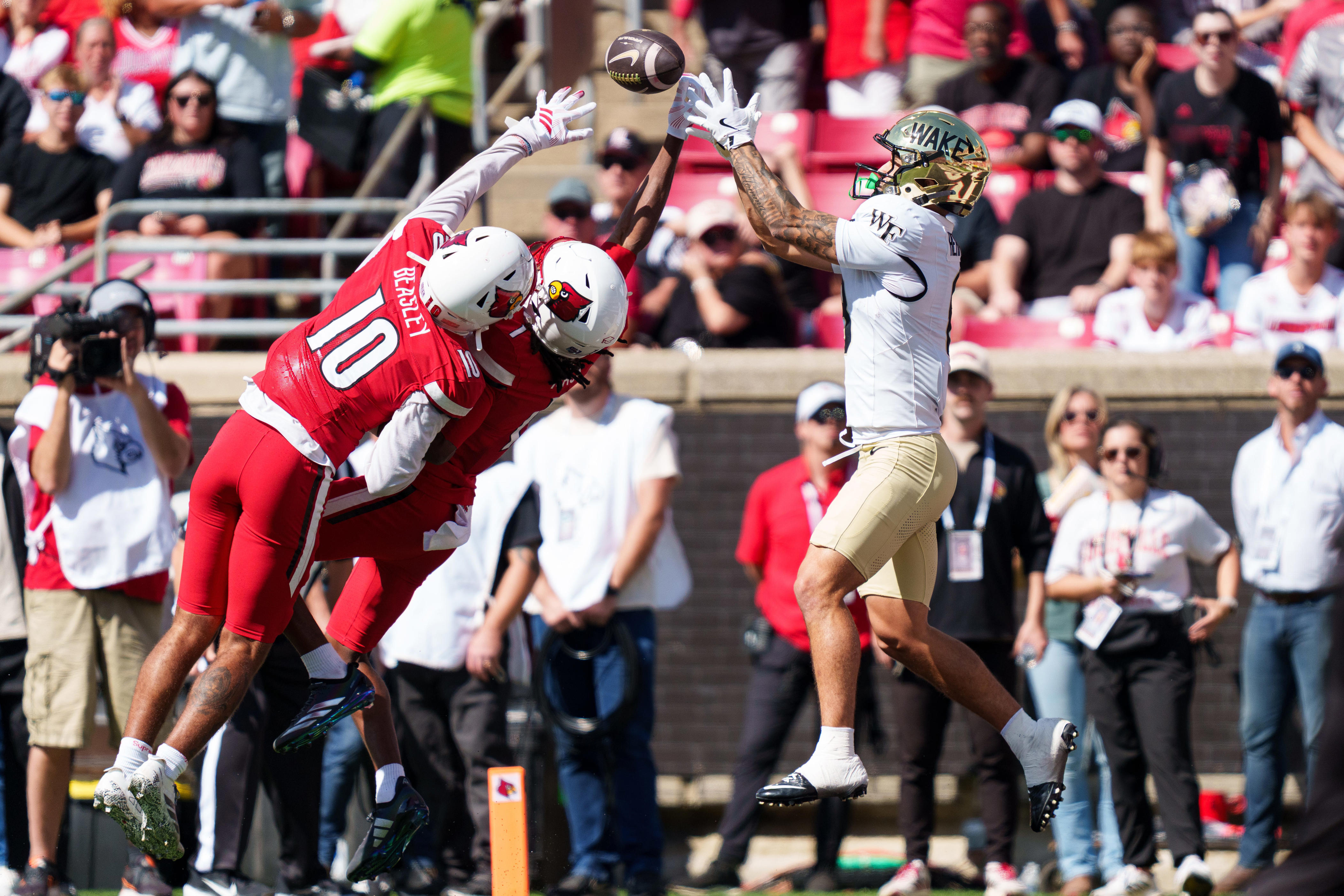 Grading Louisville football's 2026 season heading into week 8 bye