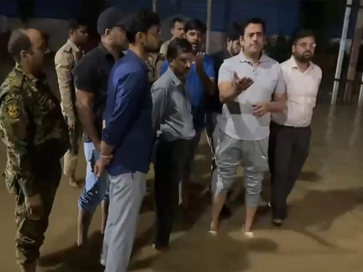 Almost like cloudburst: Torrential rains leave four dead in UP; Ravi ...