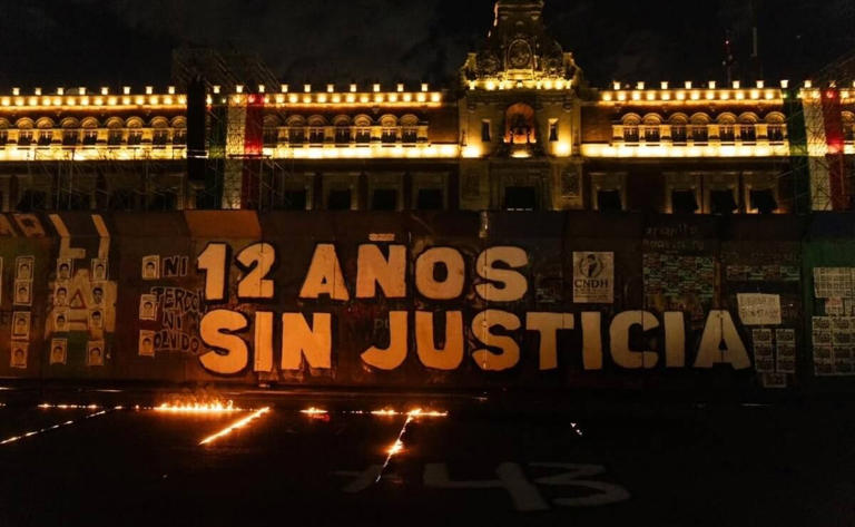 Se cumplen 12 años de la desaparición de 43 estudiantes de la normal de Ayotzinapa. 26/09/2026. | Foto: Hugo Salvador/El Universal.
