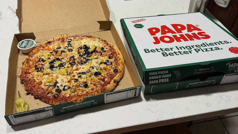 Ordering pizza for football season? These are the 7 best deals from chains