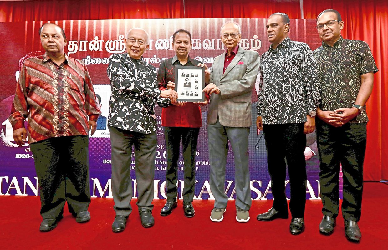 MIC honours legacy of ex-leader Manickavasagam