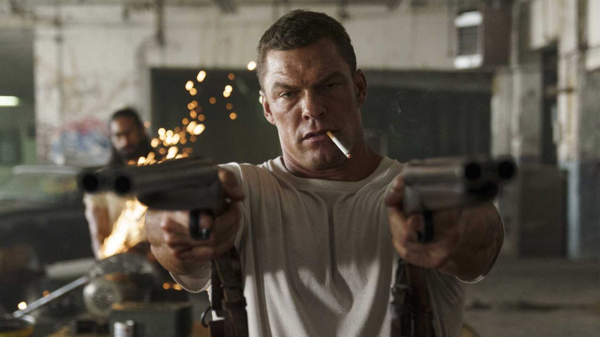 Alan Ritchson’s gritty R-rated revenge thriller refuses to back down on ...