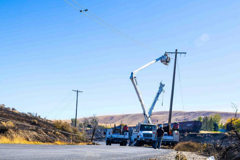 Power line arcing blamed for devastating wildfire near Benton City