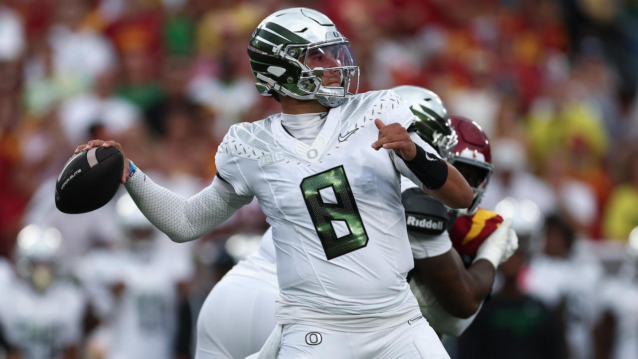 Dylan Raiola, Jayden Maiava box score stats, highlights from Oregon vs ...