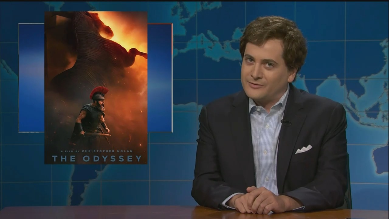SNL: Tucker Carlson returns to Weekend Update to review summer movies
