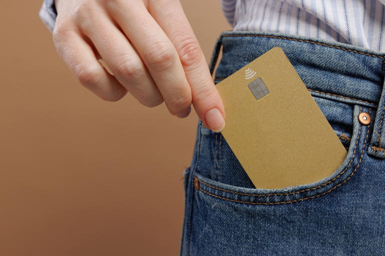 19 money habits that make lenders trust you
