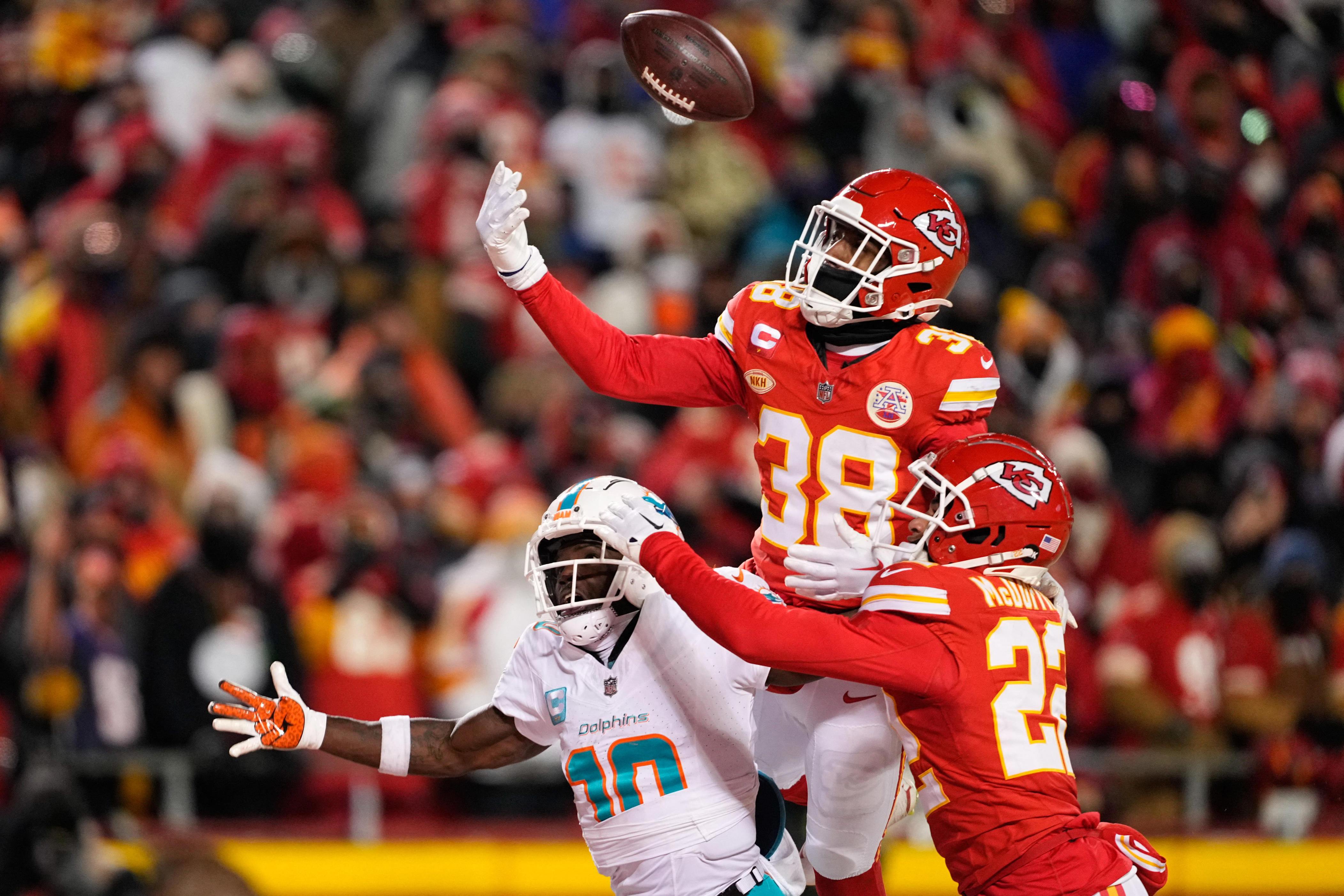 Will L'Jarius Sneed play today? Status update for Chiefs DB in Week 3