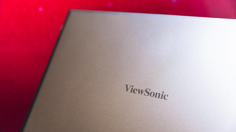 ViewSonic VG1457 review: This double display needs a brightness boost