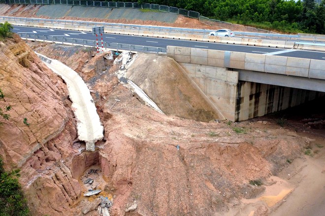 Khắc phục ngay các vị trí xói lở, hư hỏng ở hệ thống thoát nước cao tốc Biên Hòa - Vũng Tàu