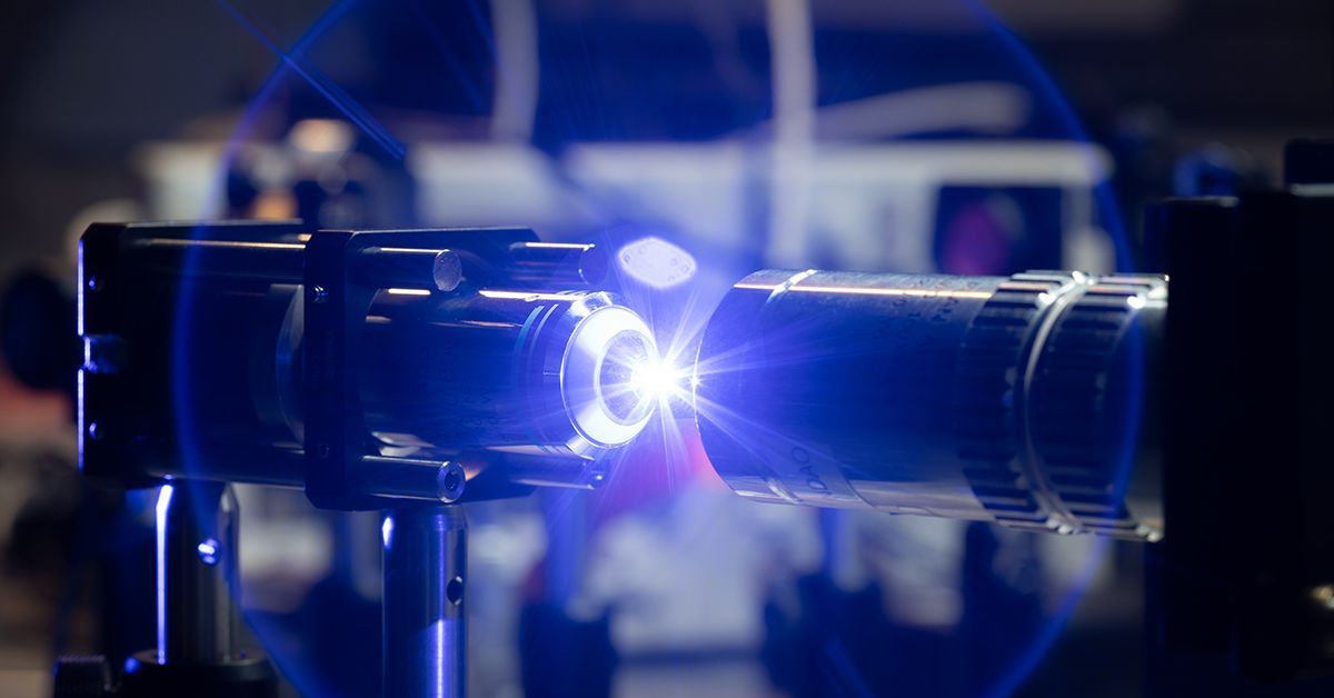 Scientists reshape light to control magnetic memory and a material's ...